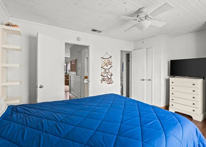 Apartment Walk 6 Your Getaway Gulf Shores