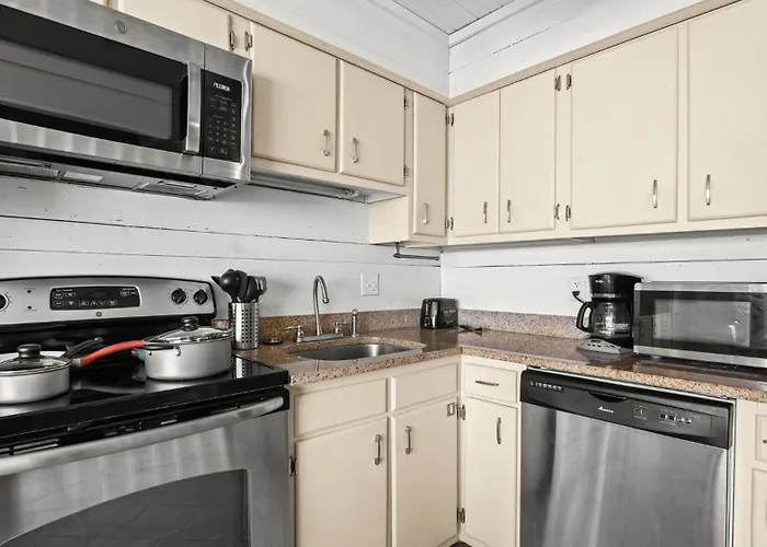 Walk 6 Your Getaway Apartment
