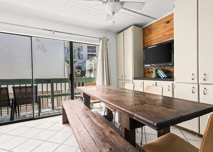 Walk 6 Your Getaway Apartment *
