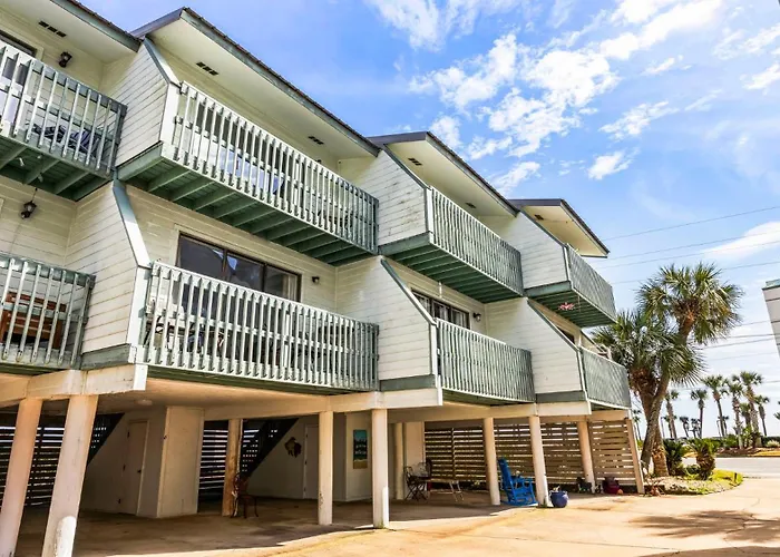 Apartment Walk 6 Your Getaway Gulf Shores